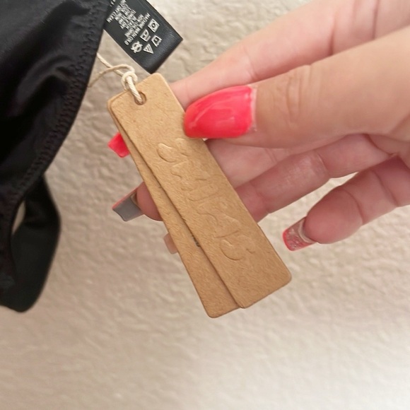 Skims Black Silky T-Back New Plus Women’s Thong - Picture 3 of 8